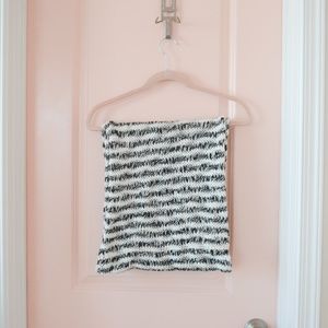 Aeropostale Black and White Knit Infinity Scarf